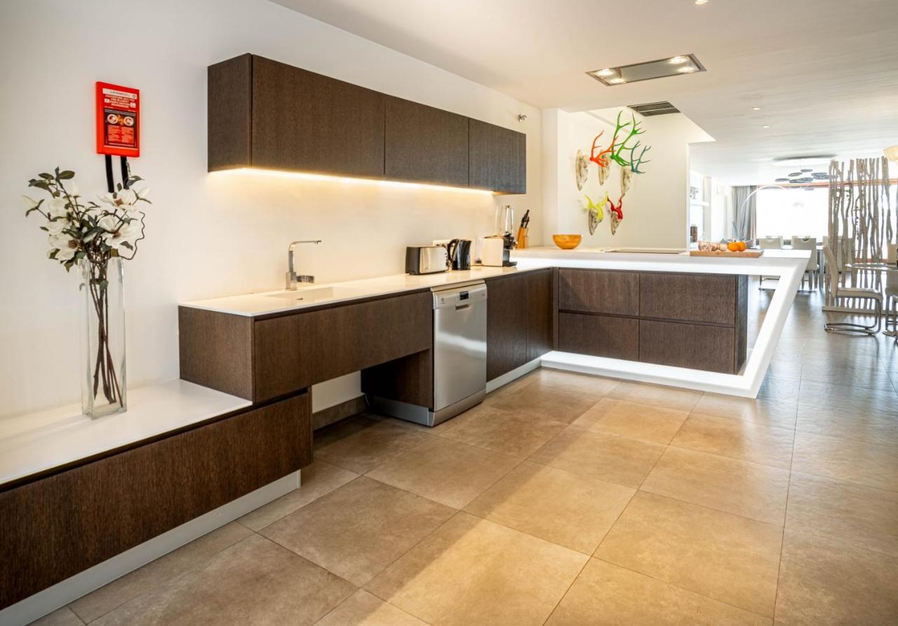 Grand Terrace Apartment In Puerto De Alcudia Εξωτερικό φωτογραφία